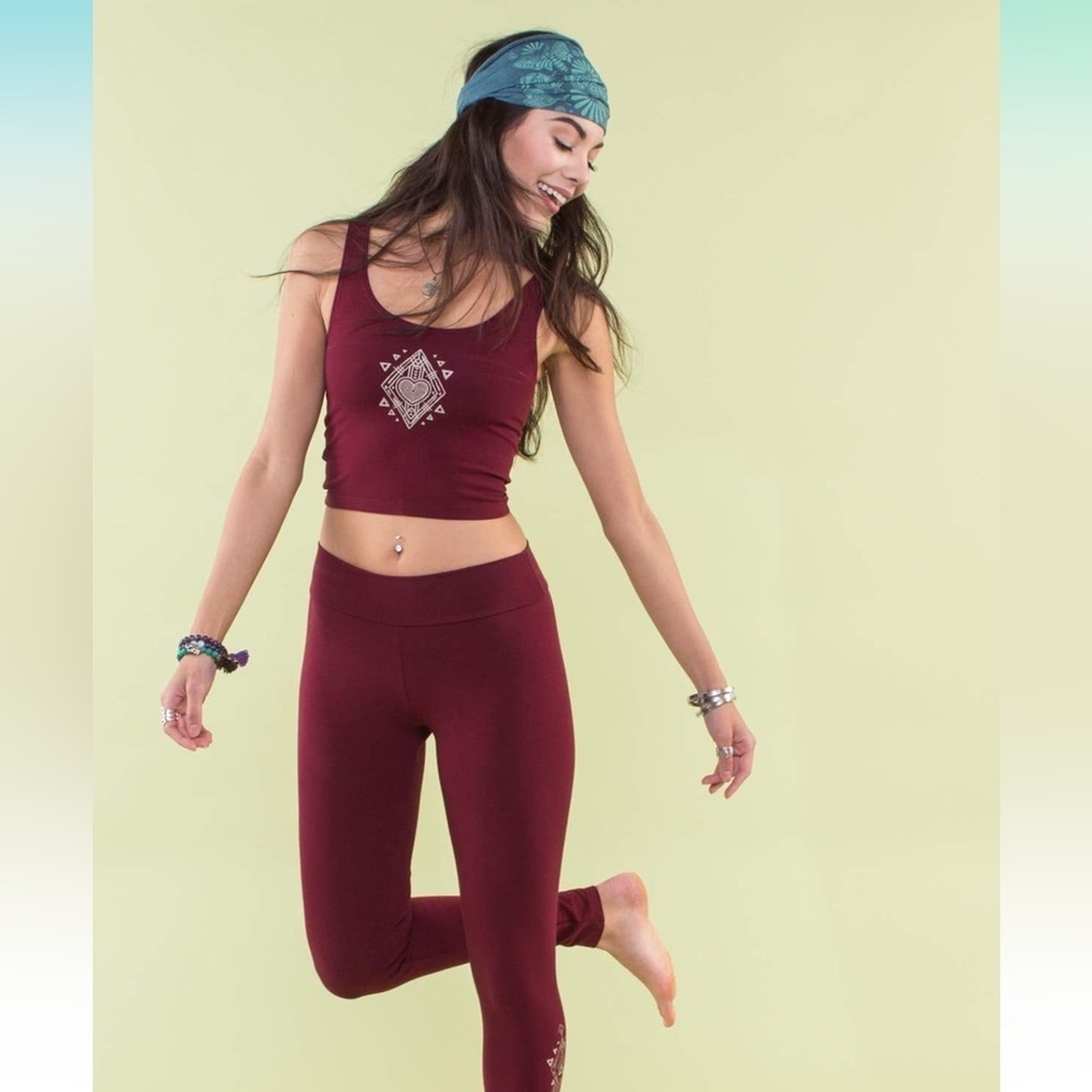 Soul Flower Love Warrior Organic Cotton Fitted Crop Top Cropped Yoga Tank Large